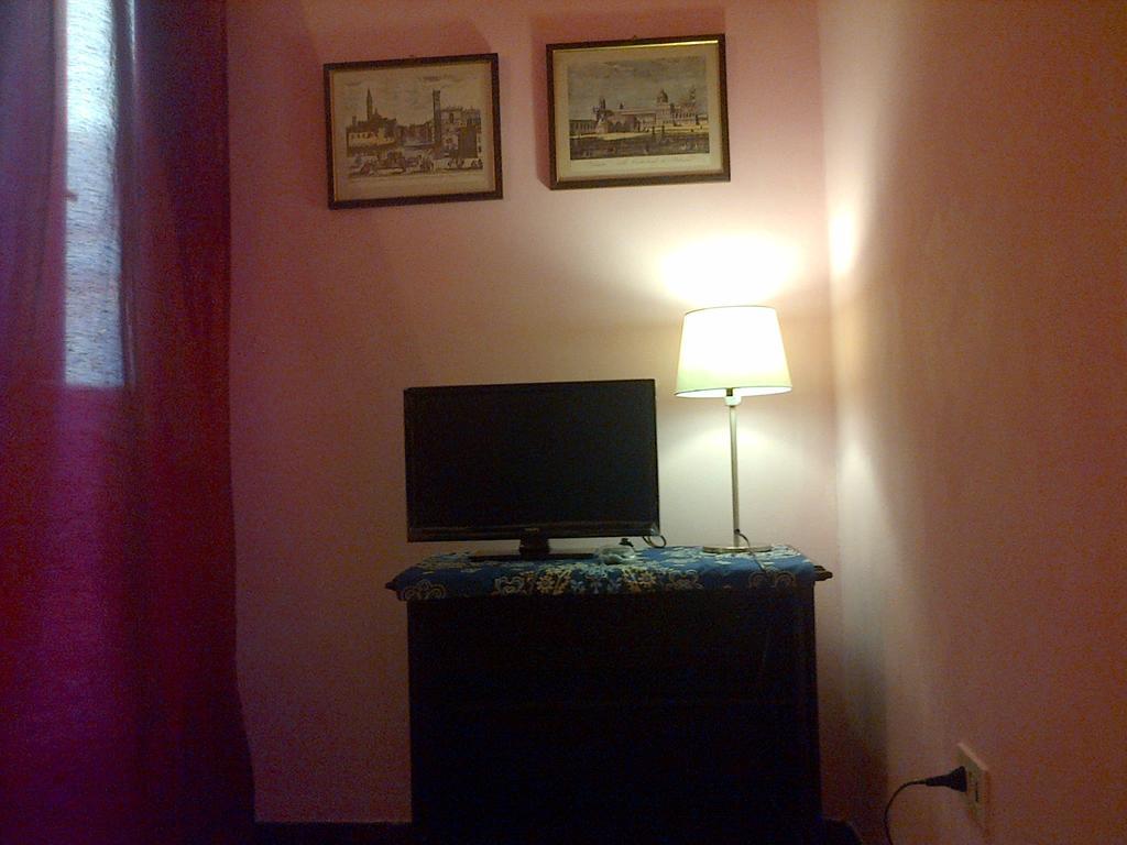 Hard Rock Rooms Rome Room photo